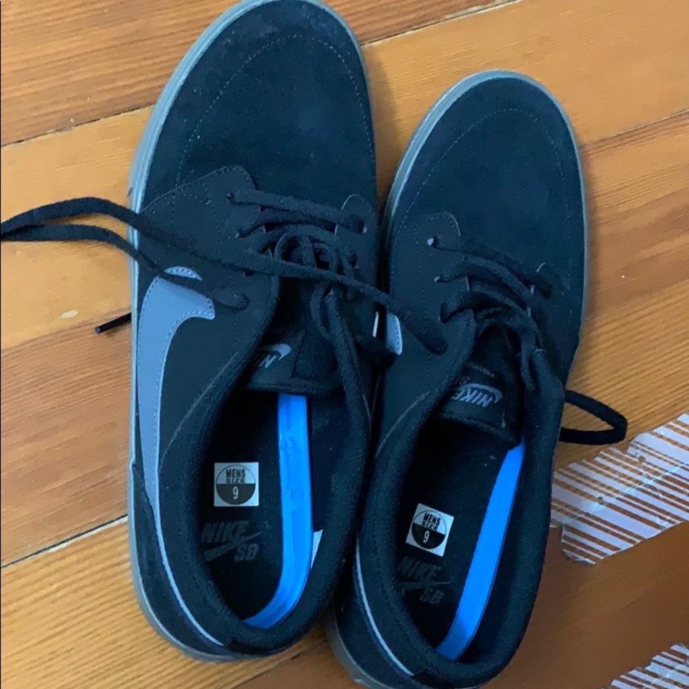 Men Nike Shoes